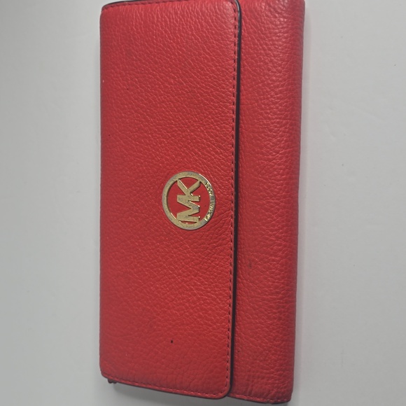 Michael Kors Red Leather Wallet - Picture 11 of 11
